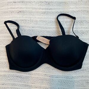NWT Victoria's Secret Elegant Black Bra